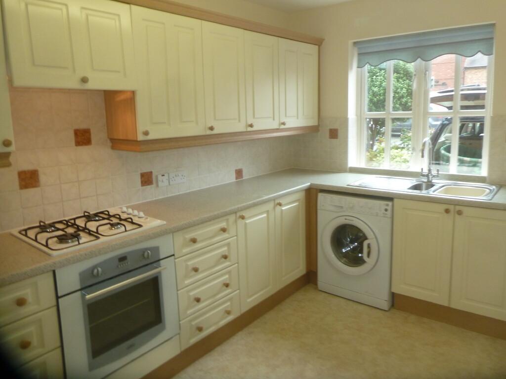 Fitted kitchen