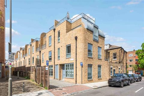 3 bedroom house for sale, Avery Walk, SW11