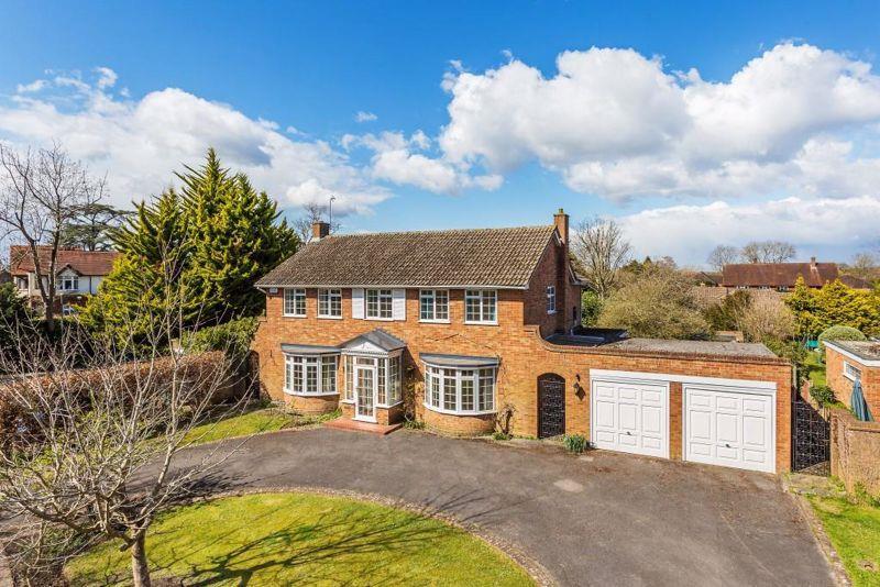 MILL CLOSE, GREAT BOOKHAM, KT23 4 bed detached house £1,195,000