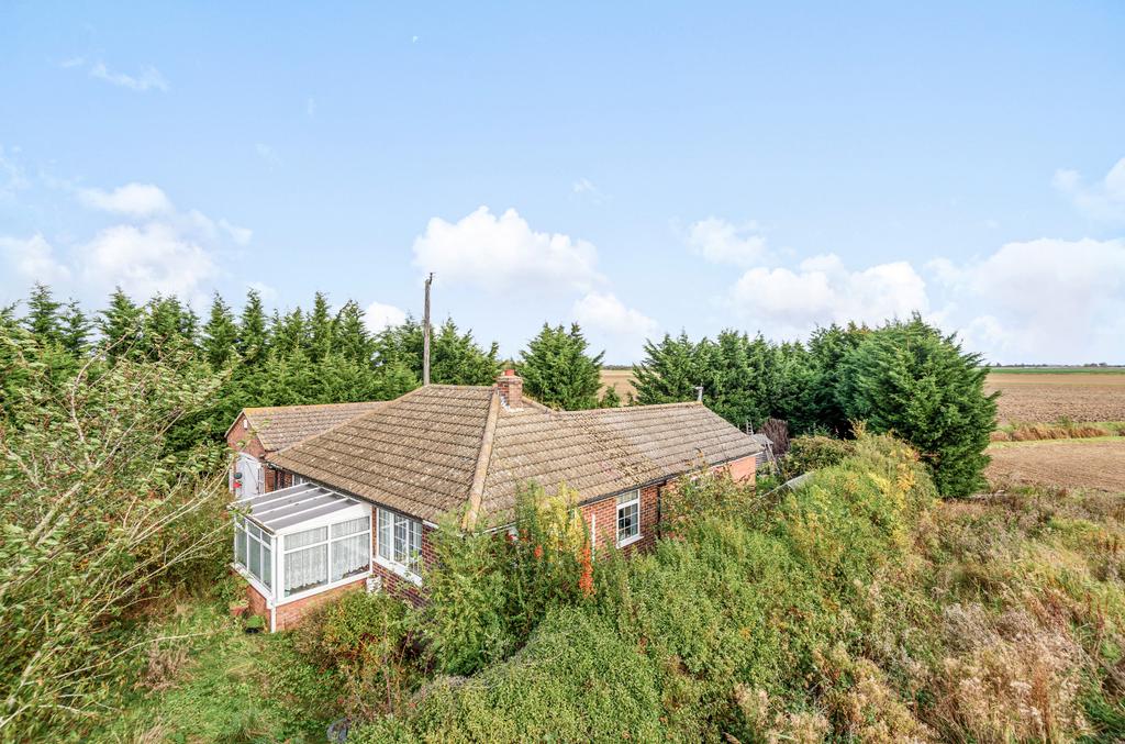 Leagate Road, Antons Gowt, PE22 2 bed bungalow £115,000