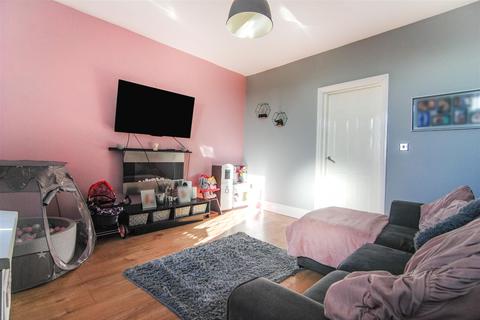 2 bedroom terraced house for sale - Wood Street, Wombwell, BARNSLEY