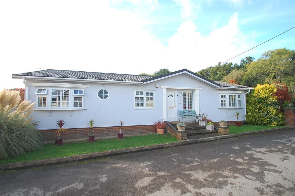 Layters Green Mobile Home Park, Layters Green Lane, Chalfont St. Peter