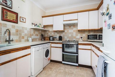 2 bedroom retirement property for sale, CANTERBURY COURT, DORKING, RH4