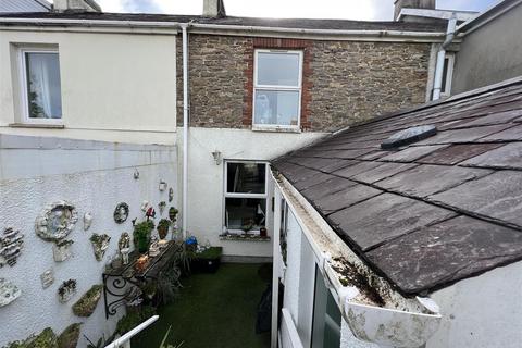 3 bedroom terraced house for sale, New Road, Llandeilo