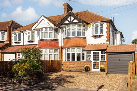 23 Richlands Avenue, Epsom, KT17 2JW
