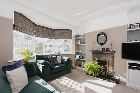 23 Richlands Avenue, Epsom, KT17 2JW