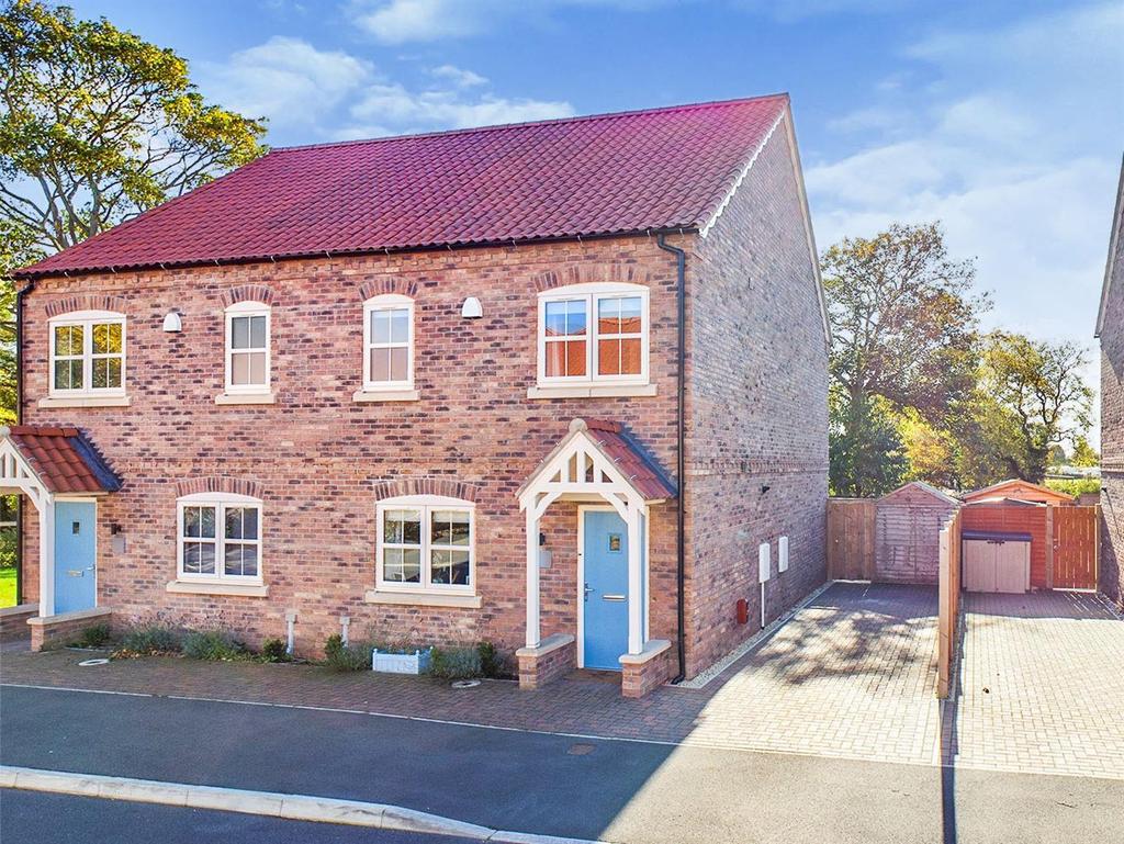 Burton Fields, New Road, Brandesburton 3 bed semidetached house £240,000