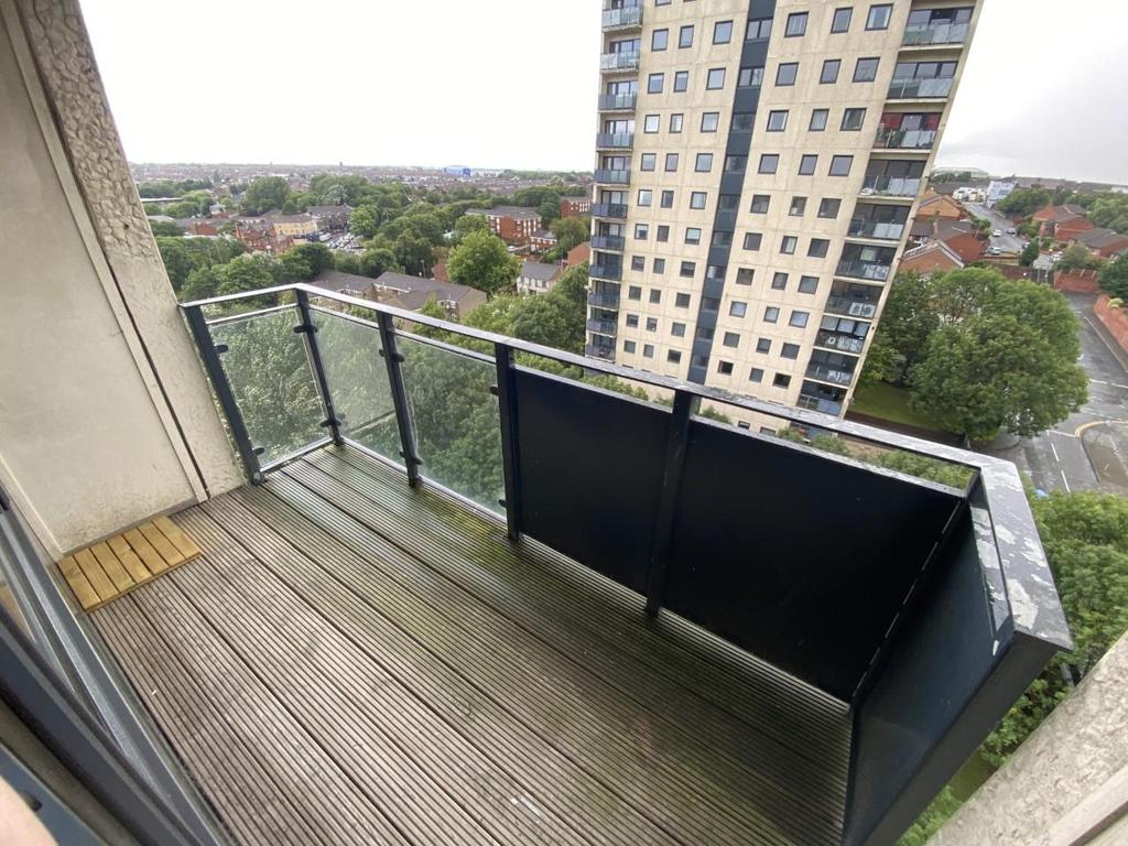 Jason Street, Liverpool 3 bed apartment - £65,000