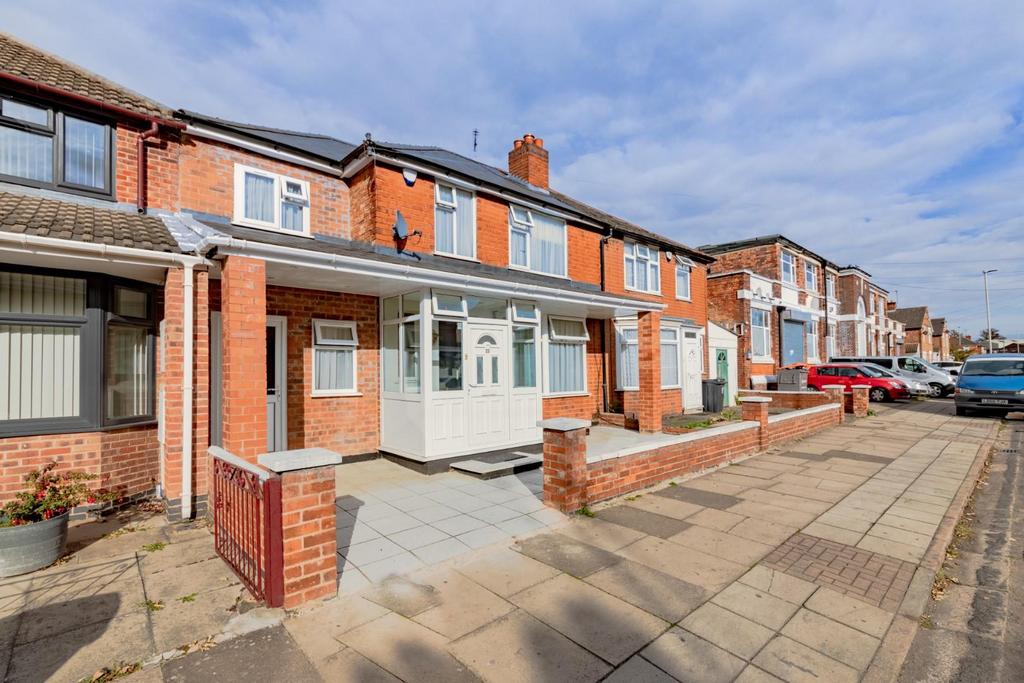 Smith Dorrien Road, North Evington... 4 bed semidetached house £460,000