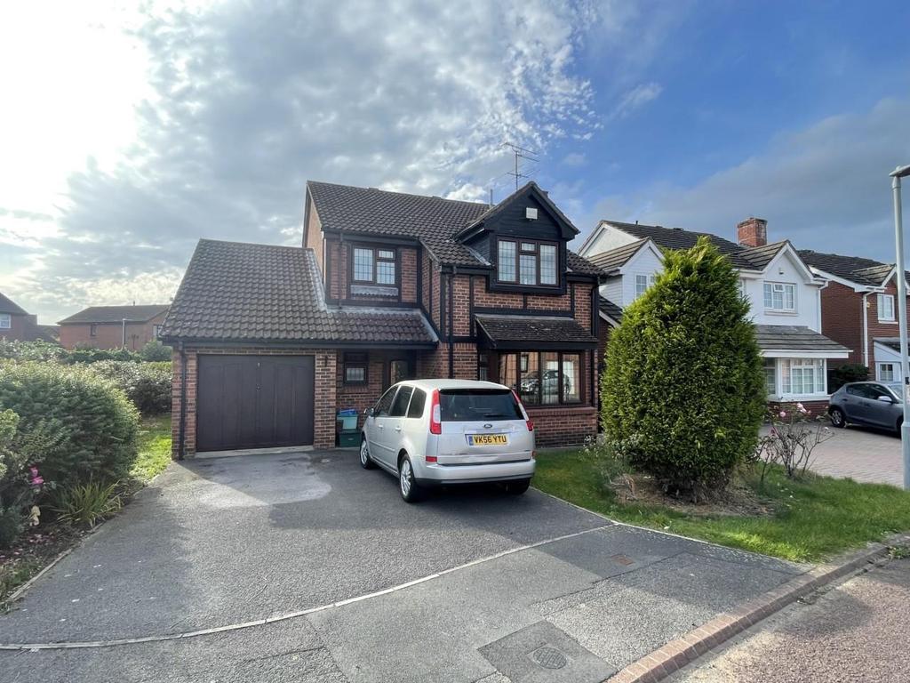 Grayling Close, Abbeymead, Gloucester 4 bed detached house £410,000