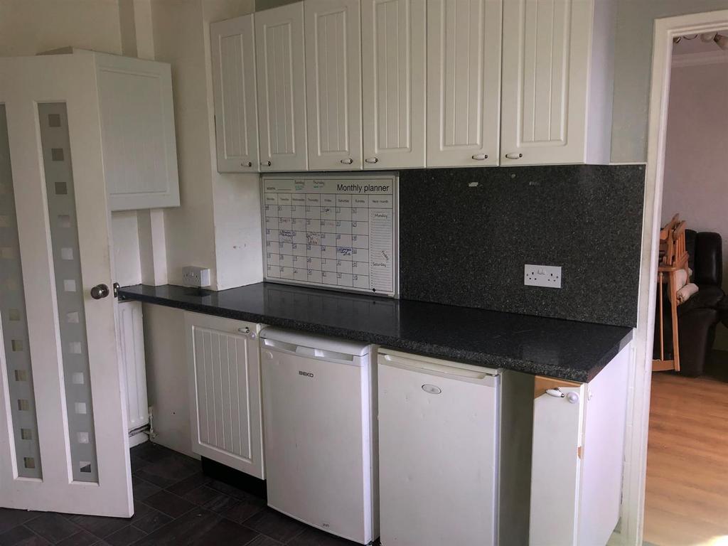 Blackmoor Road, Moortown, Leeds 3 bed semidetached house £210,000