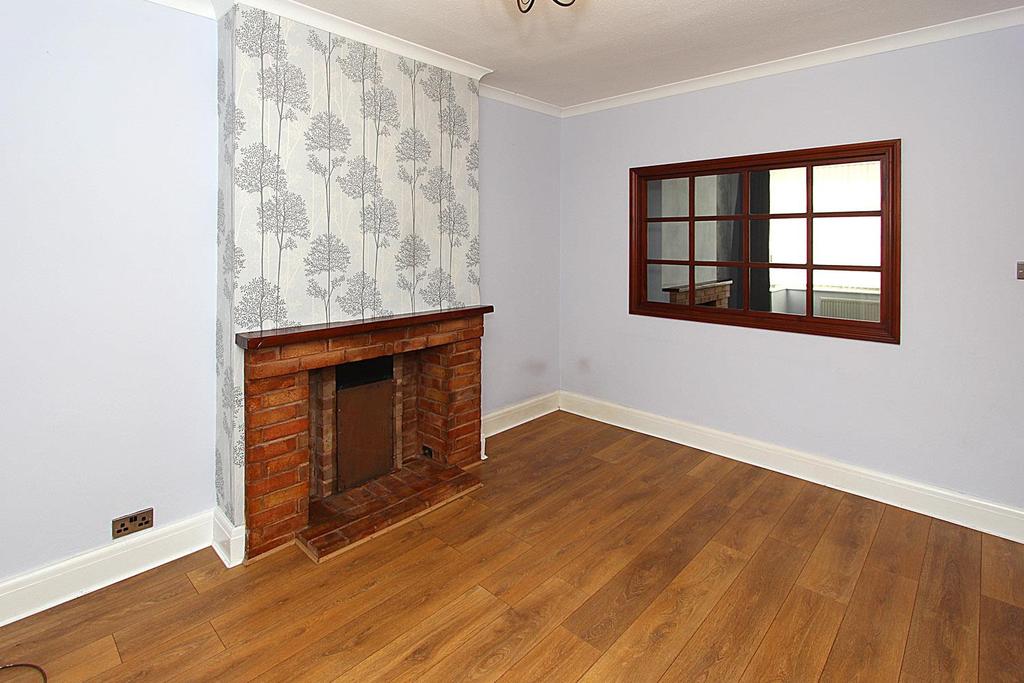Coalway Road, Merry Hill, Wolverhampton 3 bed house £925 pcm (£213 pw)