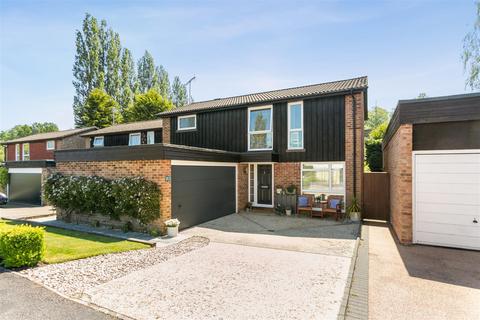 83 Cavendish Meads, Sunninghill, Ascot, SL5 9TB