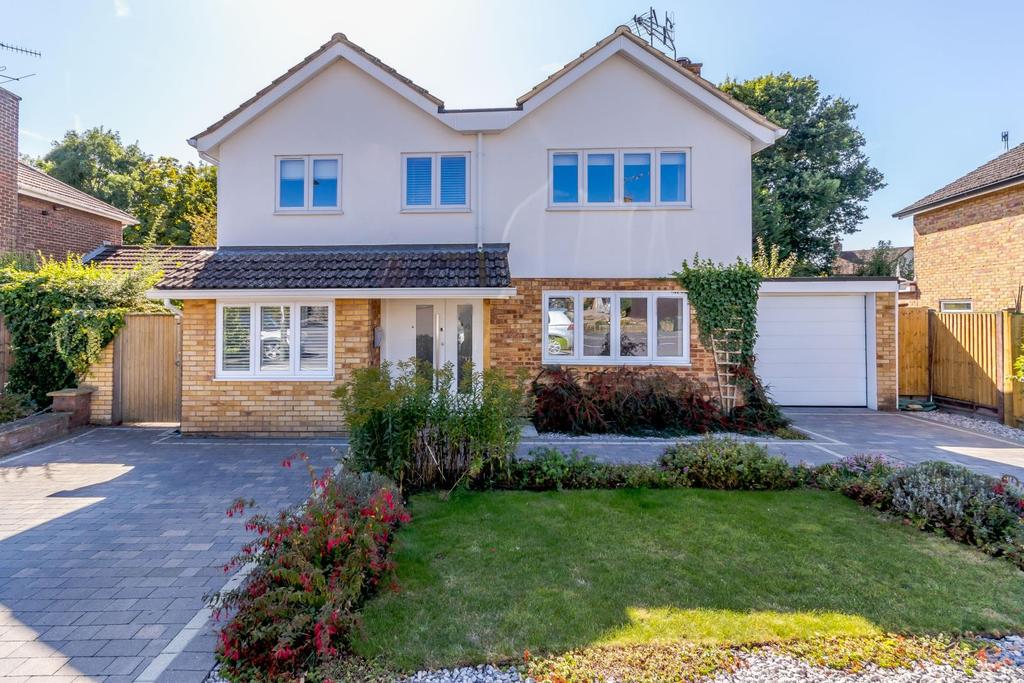Great Oaks Park, Guildford 4 bed detached house £3,200 pcm (£738 pw)