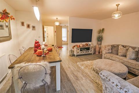 24 Birch Walk, Harlow, CM17 0FQ