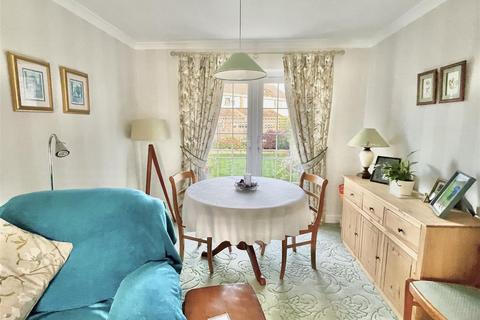 4 bedroom semi-detached house for sale - White Lion Park, Malmesbury