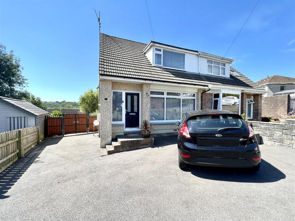 Kennington Close, Killay, Swansea 2 bed semidetached house £210,000