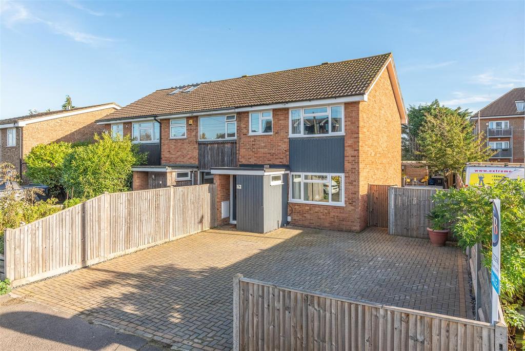 Homefield Road, WaltonOnThames 3 bed end of terrace house for sale