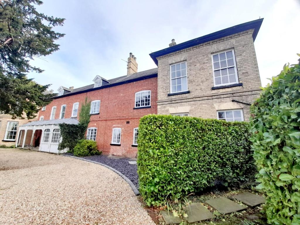 High Street, Willingham By Stow, Gainsborough, DN21 5JY 1 bed apartment