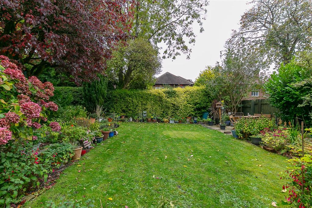 Wingrove Road North, Fenham, Newcastle upon Tyne 3 bed semidetached