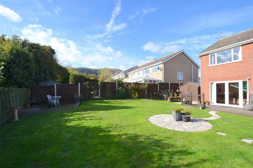 Arosa Drive, Malvern 4 bed detached house for sale £445,000