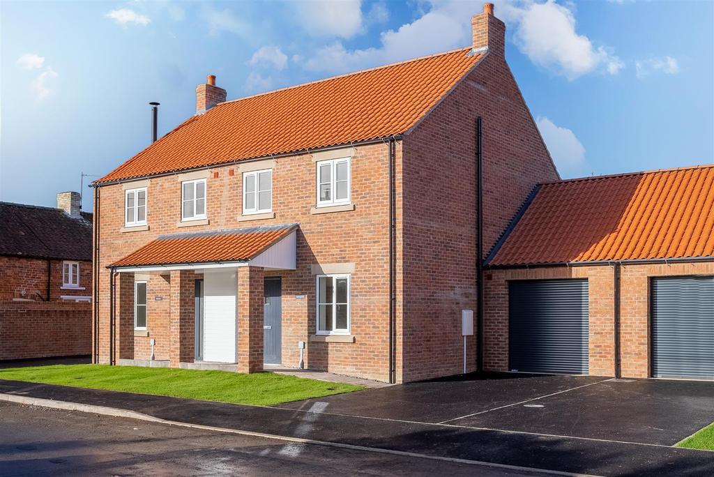 Springfield, Moor Lane, Brawby, Malton YO17 6PY 3 bed semidetached