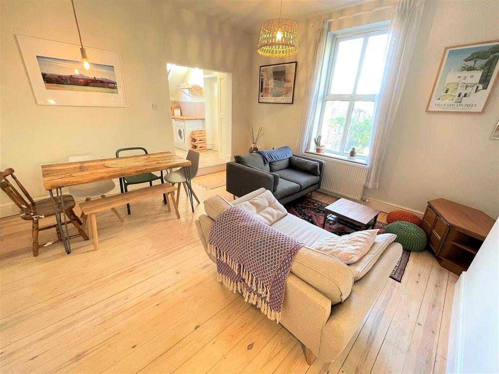 The Beeches, West Didsbury 2 bed flat £285,000