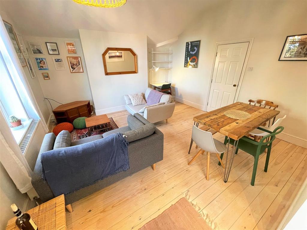 The Beeches, West Didsbury 2 bed flat £285,000