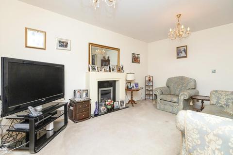 9 Clarence Grove, Shirley, Solihull, B90 3HZ