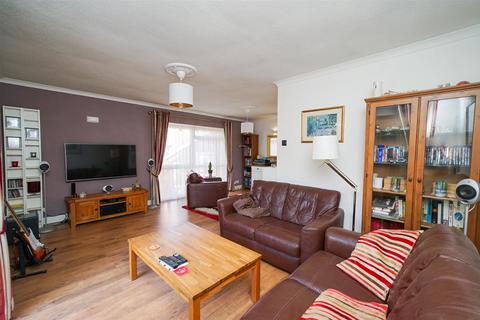 23 Alwins Field, Leighton Buzzard, LU7 2UF