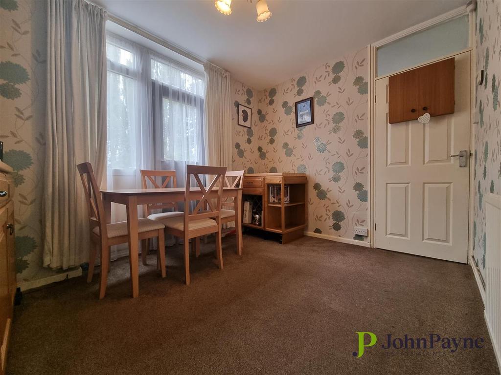 The Boxhill, Stoke Aldermoor, Coventry 4 bed end of terrace house £