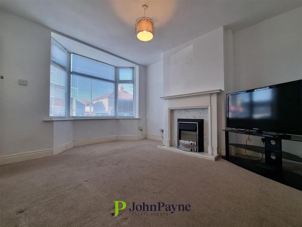 Wyken Grange Road, Wyken, Coventry 2 bed terraced house for sale £189,950