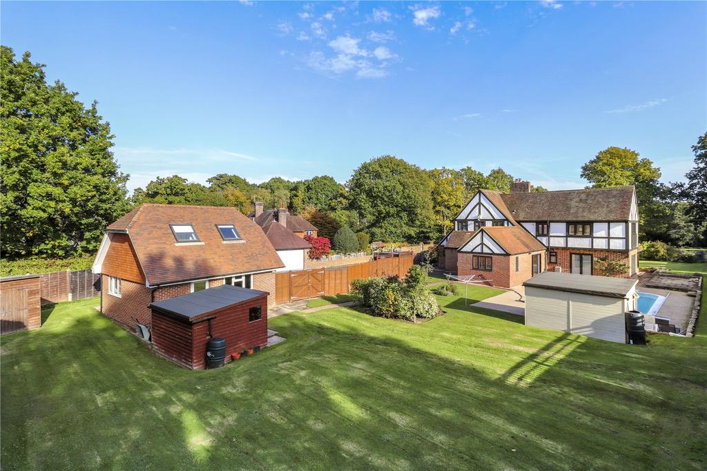 Ringles Cross, Uckfield, East Sussex... 6 bed detached house £1,000,000