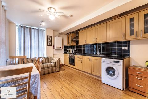 1 bedroom apartment to rent - St. Leonards Street, Bow, London E3