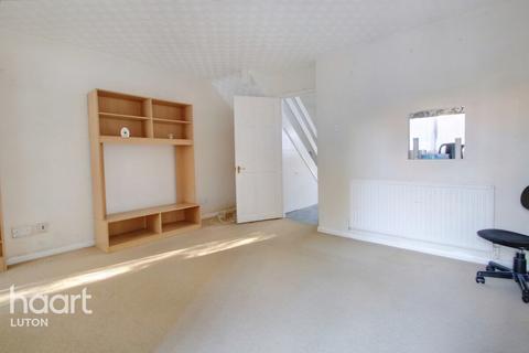 4 Anthony Gardens, Luton, LU1 5HA