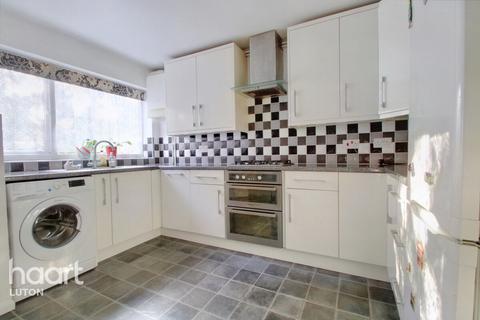 4 Anthony Gardens, Luton, LU1 5HA