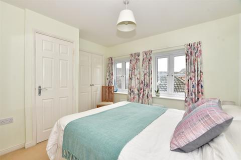 62 Brampton Field, Ditton, Aylesford, ME20 6ED