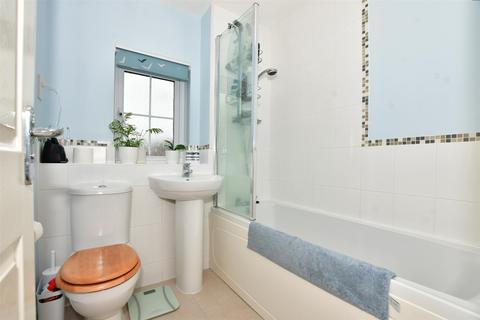 62 Brampton Field, Ditton, Aylesford, ME20 6ED