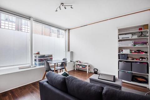 1 bedroom flat for sale, Dawes Road, Fulham