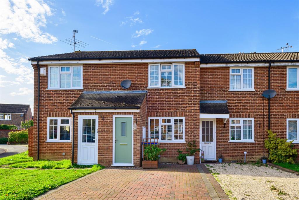 Wakehurst Mews, Horsham, RH12 2 bed terraced house for sale £335,000