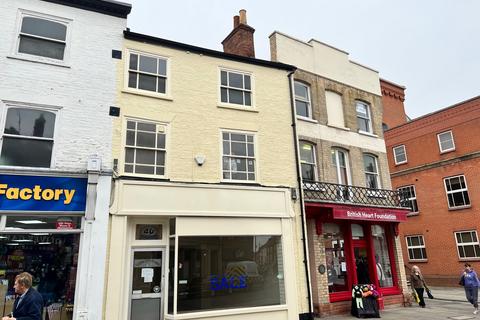 Retail property (high street) to rent - 46 Eastgate Louth LN11 9NJ
