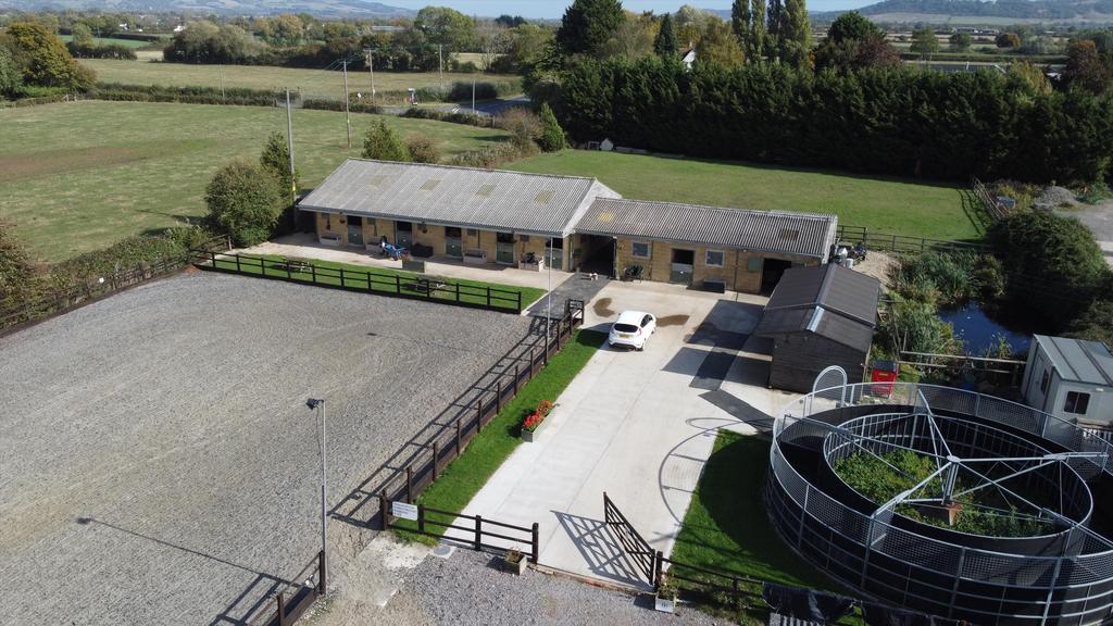 Fiddington Equestrian centre for sale Abbey Dressage, Tewkesbury
