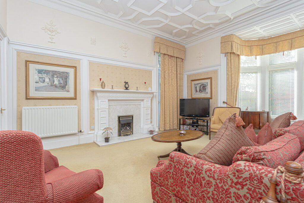 Springwood Avenue, Stirling, FK8 1 bed apartment £205,000