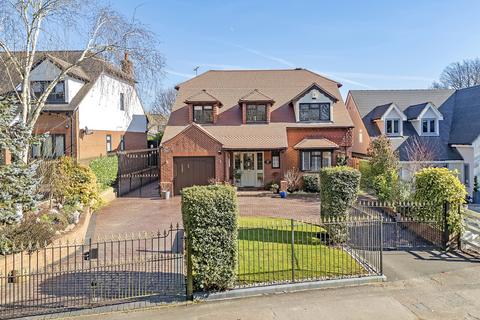 4 bedroom detached house for sale, Doddinghurst Road, Doddinghurst, CM15