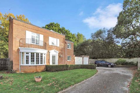 18 Carlton Gate, Broome Manor, Swindon, SN3 1NF