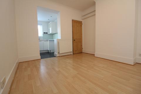 4 bedroom end of terrace house to rent, Hollingdean Terrace, Brighton BN1