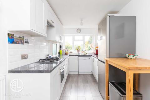 4 Chaomans, Letchworth Garden City, SG6 3UB