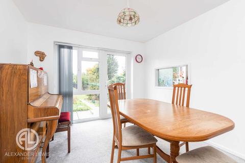 4 Chaomans, Letchworth Garden City, SG6 3UB