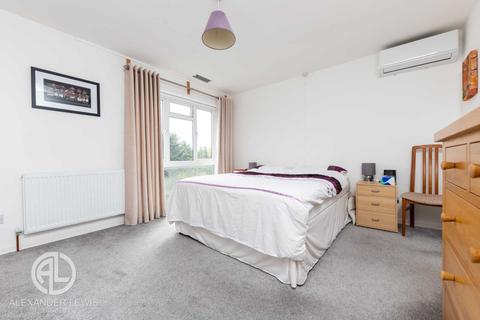 4 Chaomans, Letchworth Garden City, SG6 3UB