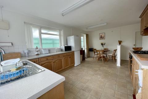 12 Mill Way, Polegate, BN26 5NH